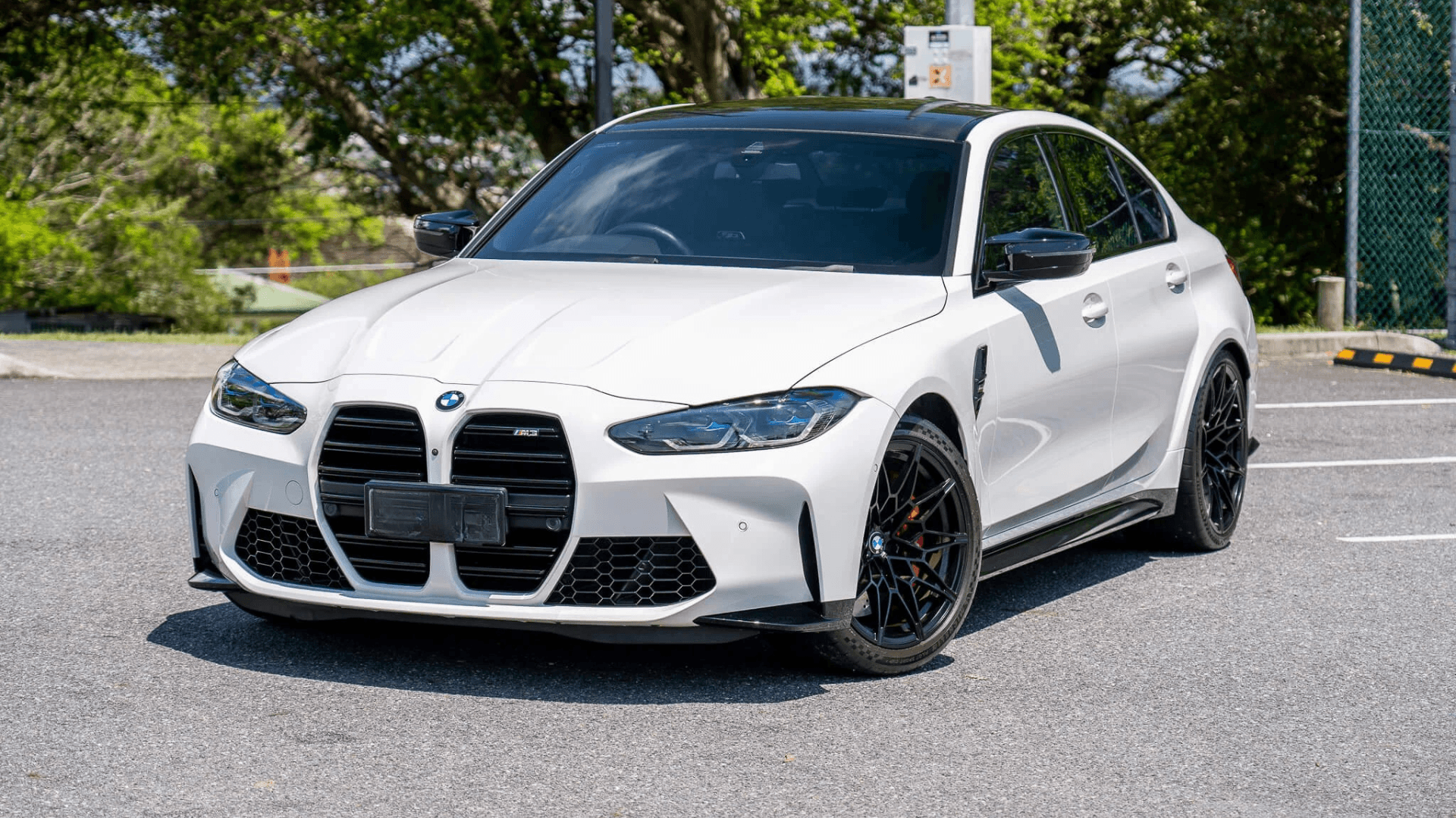 Akrapovic parts for BMW